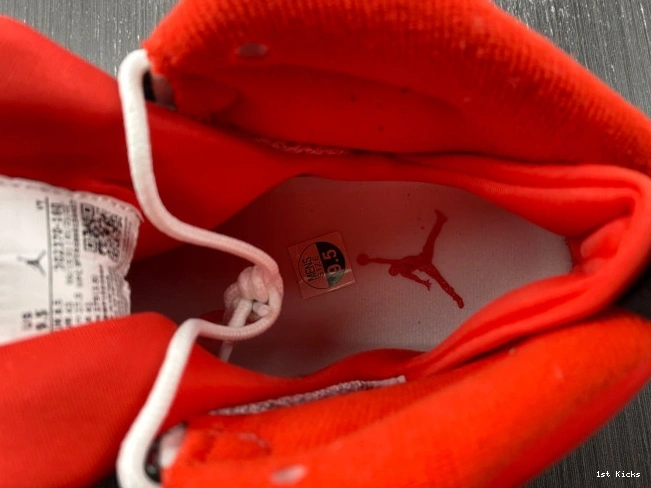 1st Kicks White 9 Jordan Retro Air 302370- Red BestValue Gym 629 1117